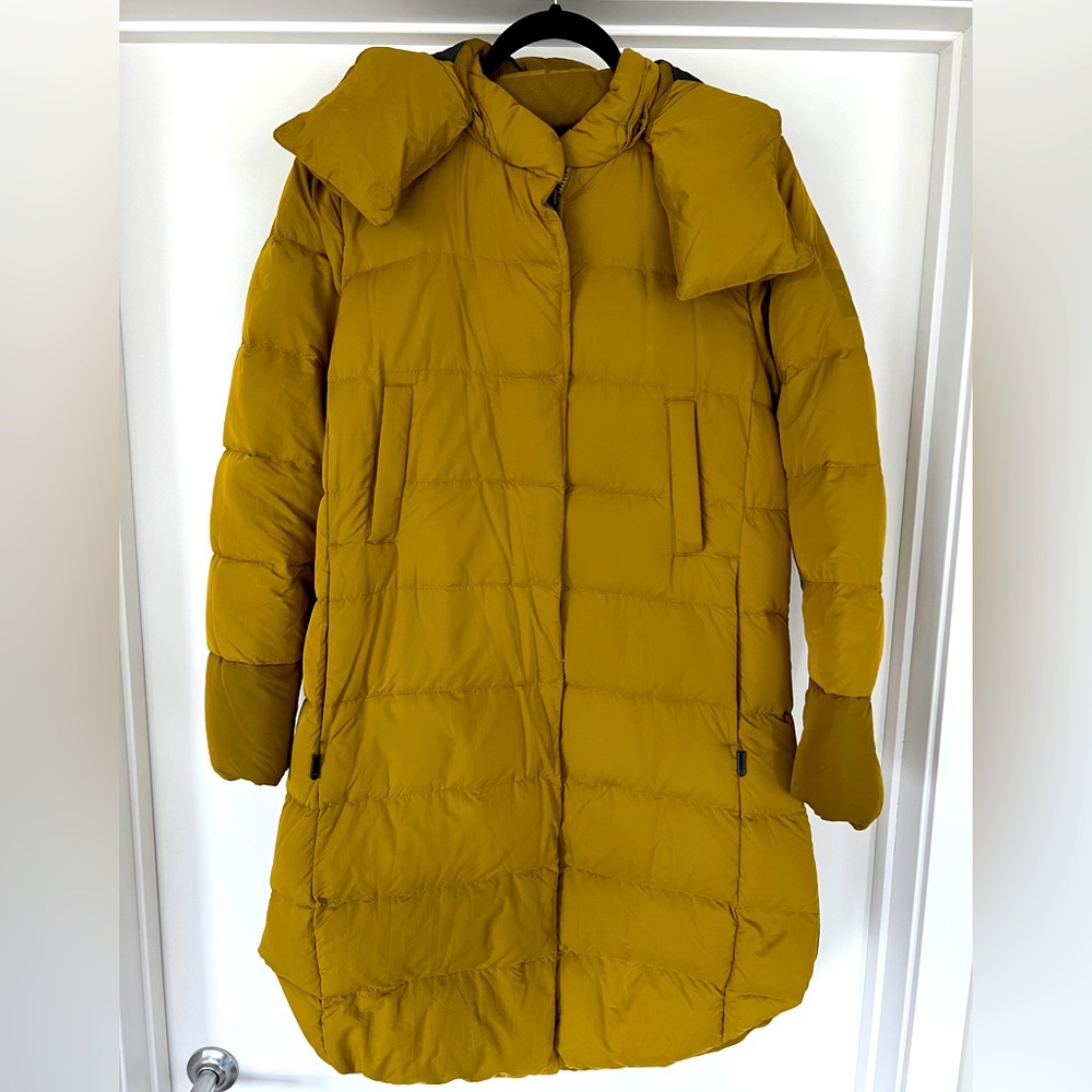 North Face Women’s Gotham Parka, size L, Antelope Tan